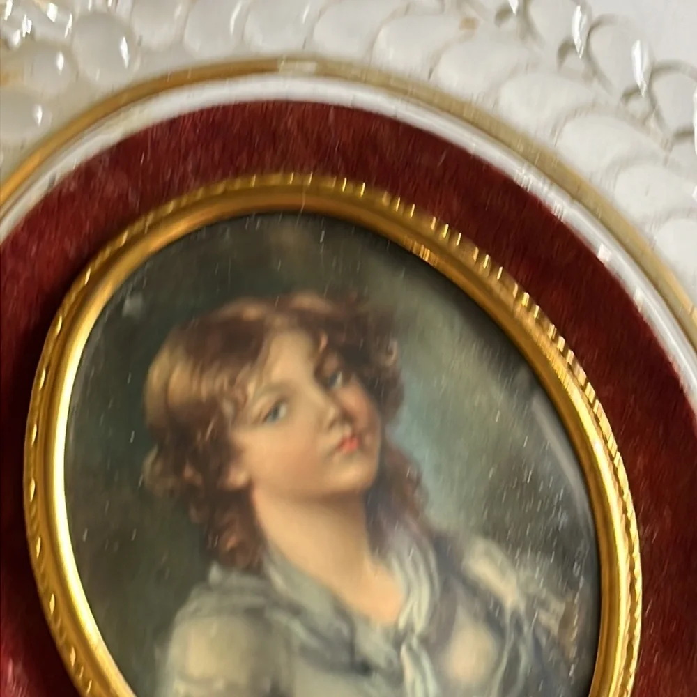 Scrolled Frame Innocence Jean Batiste Greuze Vintage Raised Relief‎ Heavy Glass